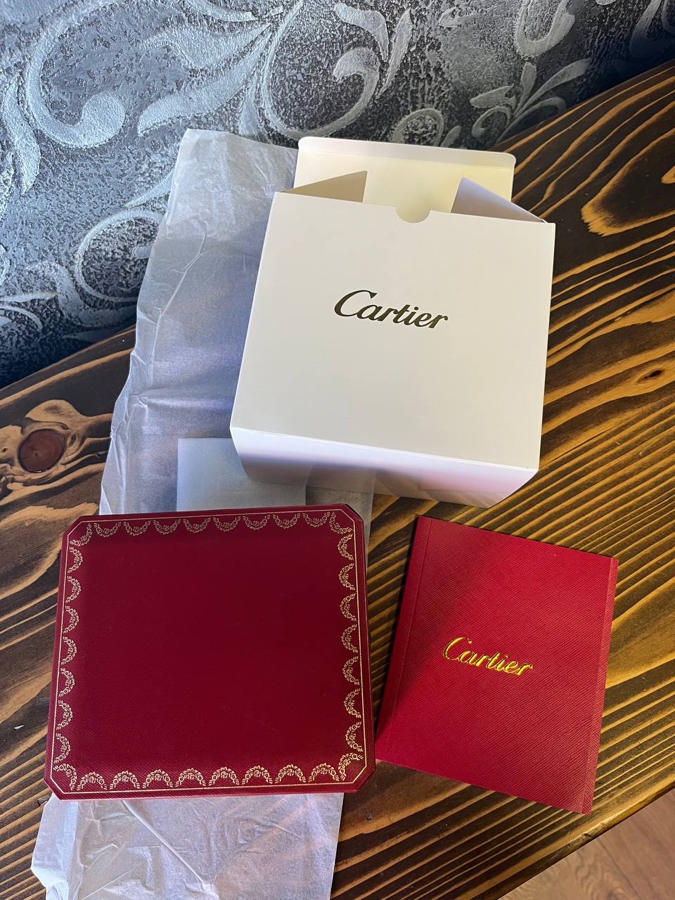 Cartier Kutu
